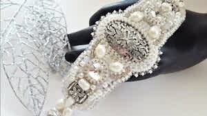 Keçeden Boncuk İşleme Bileklik Yapılışı