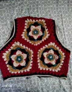 Tığ İşi Motifli Örgü Yelek Yapılışı